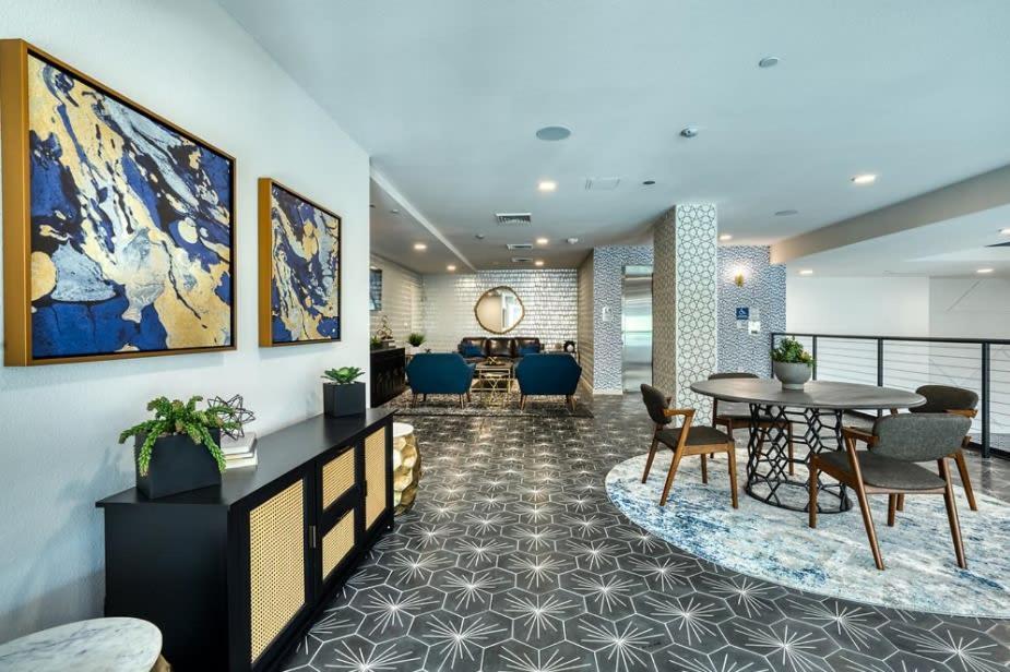 Cozysuites Phx Roro Gym, Pool, Pets, Parking! #9 피닉스 외부 사진