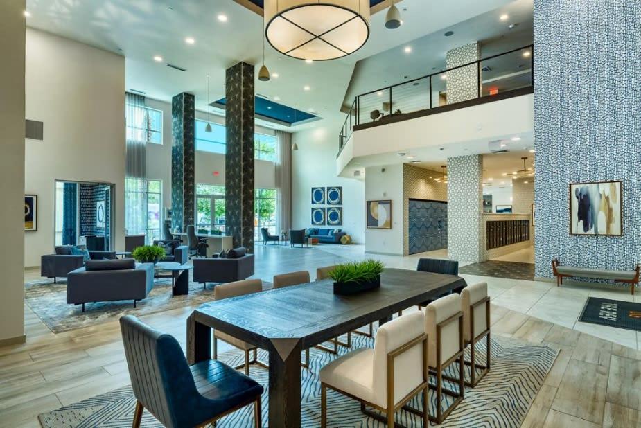 Cozysuites Phx Roro Gym, Pool, Pets, Parking! #9 피닉스 외부 사진
