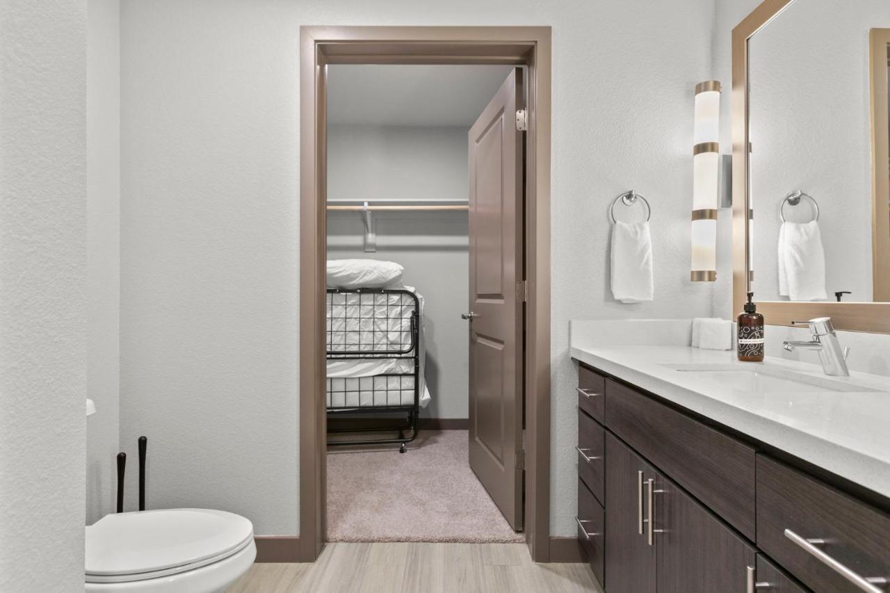 Cozysuites Phx Roro Gym, Pool, Pets, Parking! #9 피닉스 외부 사진
